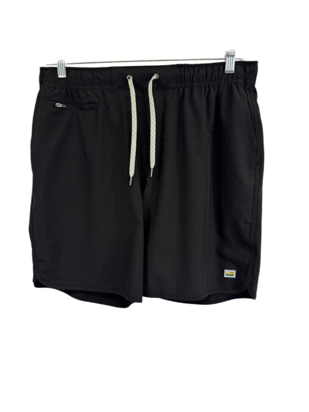 Vuori Banks Shorts Mens XL Black Performance Athletic Training Gym Workout V330